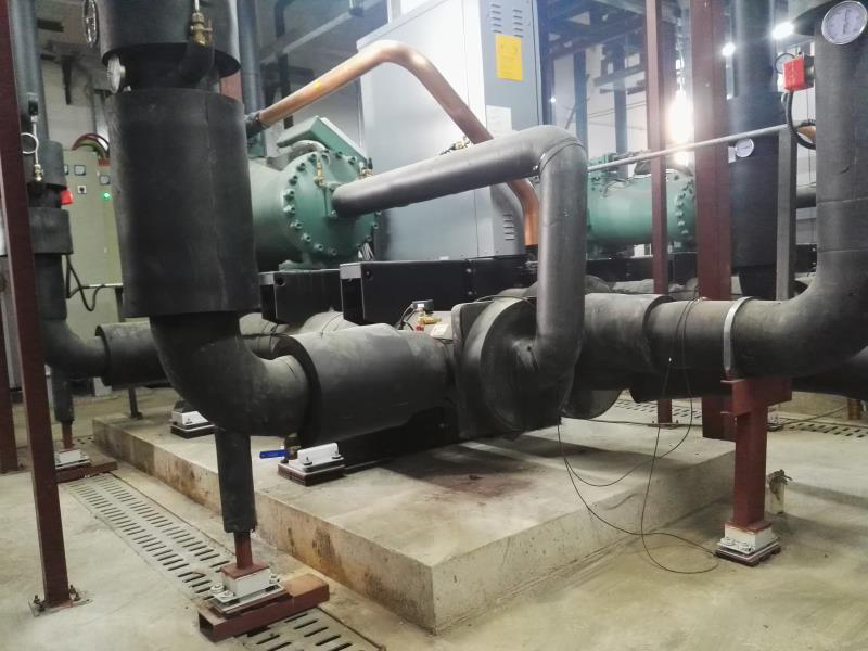冷水機房低頻噪聲治理光靠隔聲遠不夠，設備減振才是重中之重